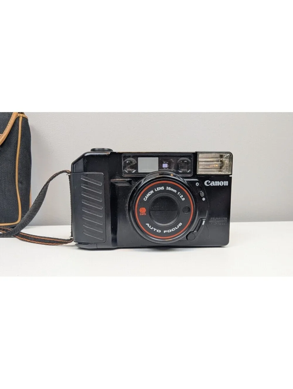 Canon Sure Shot AF35M II Autoboy2 35mm Film Camera 38mm f/2.8 With Case - Picture 3 of 9